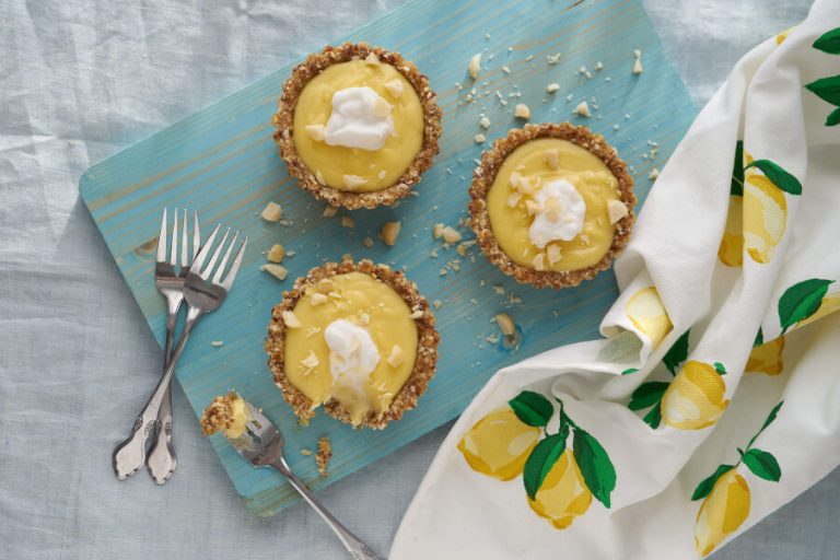 Creamy Lemon Macadamia Nut Tart 8 305.main 3
