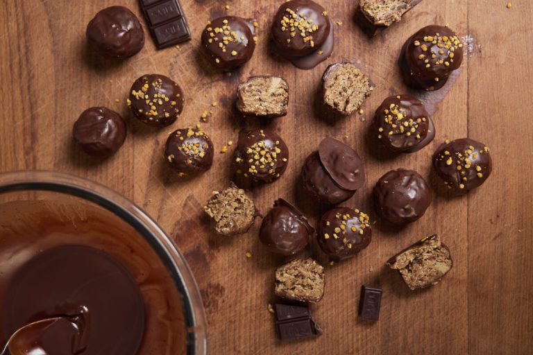 Chocolate Almond Butter Truffles 6 453.main 3